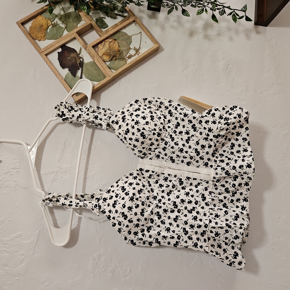 Meraki corset style top